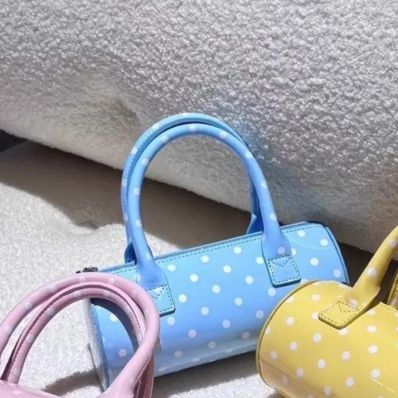 

A Niche High-appeal Bowling Bag Patent Leather Polka Dot Pillow Bag Shoulder Bag and Crossbody Bag синій