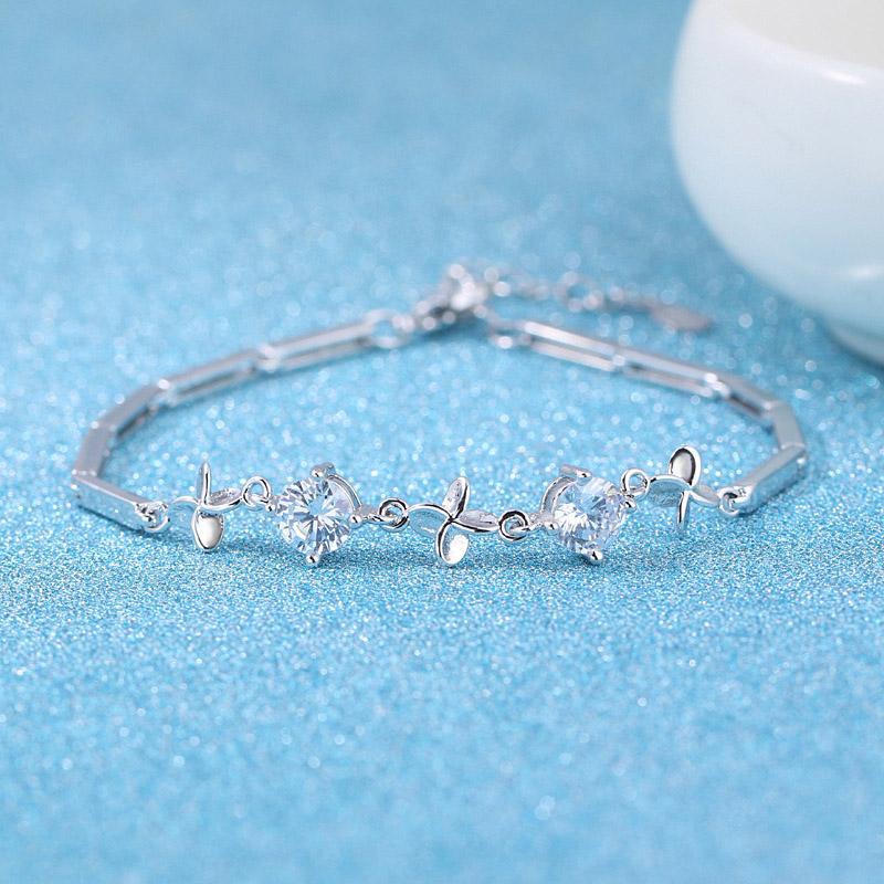 Women's Infinity Heart Clover Plum Blossom Sliding Bracelet - Fashionable Jewelry Gift for Girls Ladies