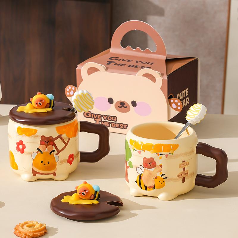 Cute High Value Bee Bear Ceramic Cup with Lid for Home Office Couple Water Cup Creative Gift Mug