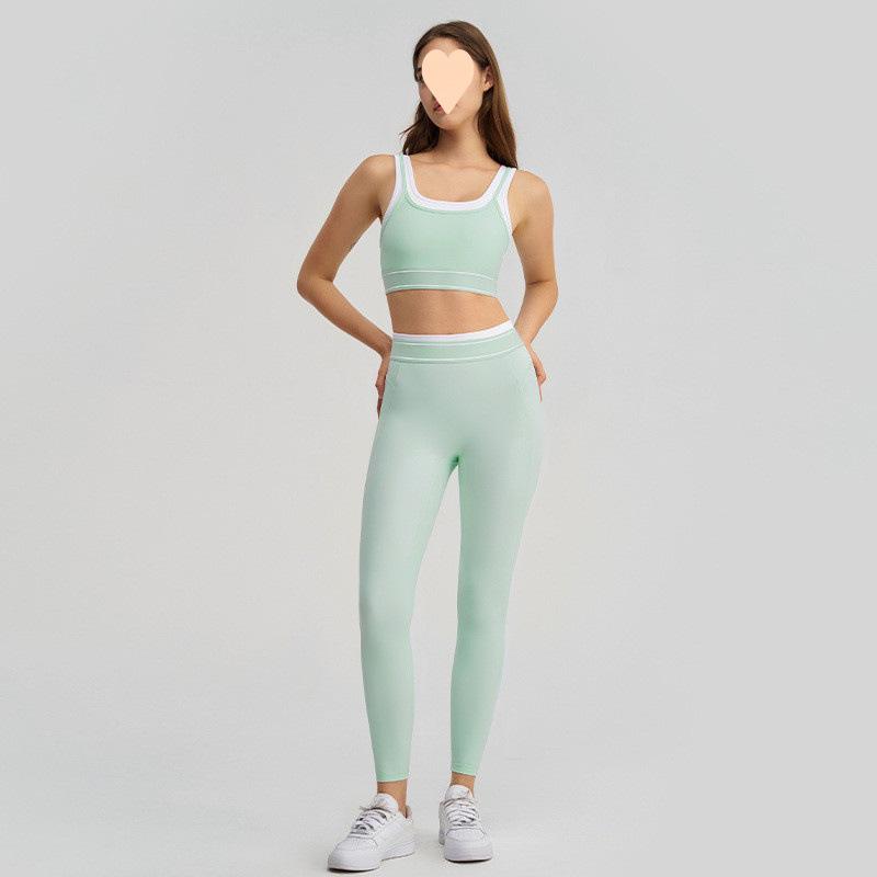 

QYZJ Color Block Stripe Hip-Lifting Pants & Strappy Sports Bra Yoga Set L