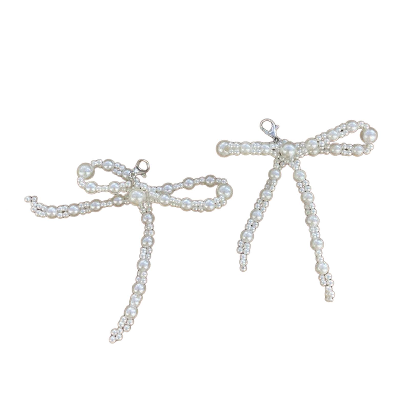 

Набір із 2 стильних кулонів із бантом. Модний ключовий орнамент. Делікатний кулон із взуттям. Унікальний кулон із сумкою, який підходить для сумки для взуття. 4