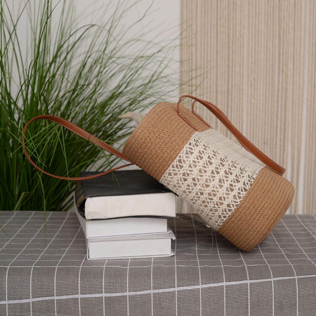 2025 Women's Large Capacity Woven Bucket Bag: Trendy Summer Vacation Beach Accessory
