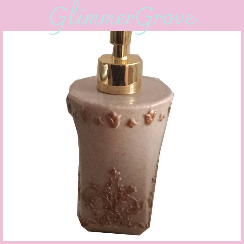 Decorative Plastic Lotion Bottle With Floral Pattern For Bathroom And Spa