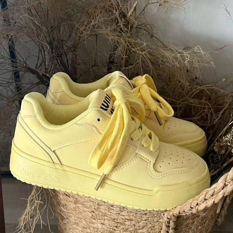 Campus style 2025 new autumn little white shoes women's versatile niche original bread shoes ins trendy casual board shoes