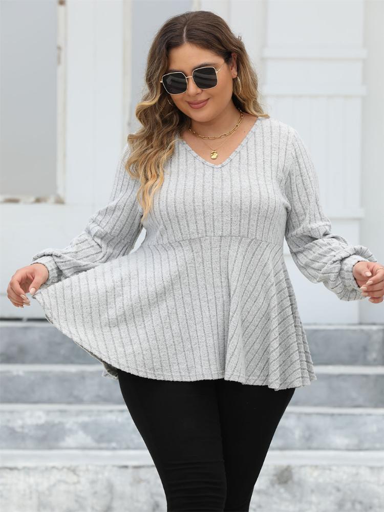 Plus Size Solido Sexy Elegante T-shirt da donna con scollo a V Chic Basic Dolce Streetwear Top femminile coreano Fashion Design Casual Slim Abbigliamento 2024