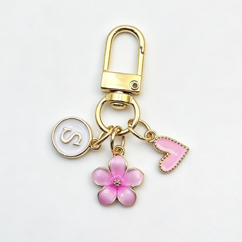 A-Z Letter Charm Enamel Keychain Pink Cherry Blossom Heart Design Key Ring for Graduation Souvenir Gift