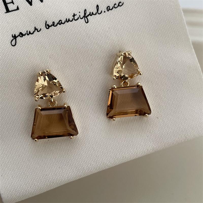 Maillard Herbst-Winter Braune Kristall-Steckohrringe: Einfache Retro Vielseitige Koreanische Stil Damenohrringe