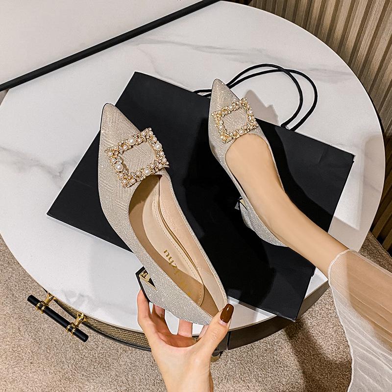 Wanwan Damenschuhe mit klobigen hohen Absätzen, spitze Zehenpartie, Übergröße 41-43, Sommerkollektion 2025.
