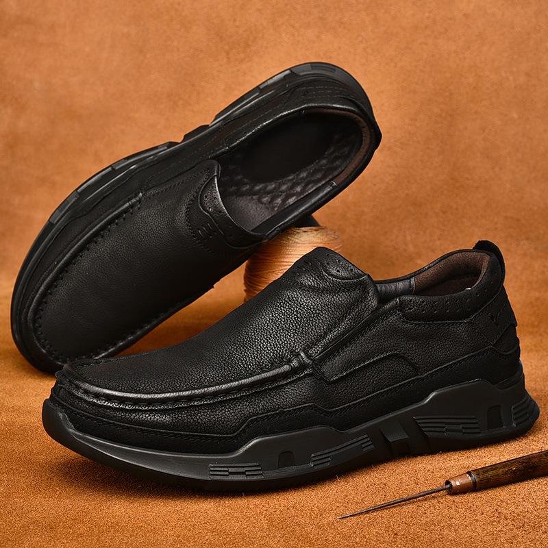 Men's Casual Leather Shoes, Leather Thick-soled Non-slip Wide-footed One-pedal First-layer Cowhide Men's Shoes, Dad Shoes Are Casual and Versatile