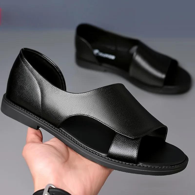 Sandals Leather Casual Shoes for Men Slip On Slippers Fashion Hollow Men Sandals Designer Comfortable Men's Flat Slipper