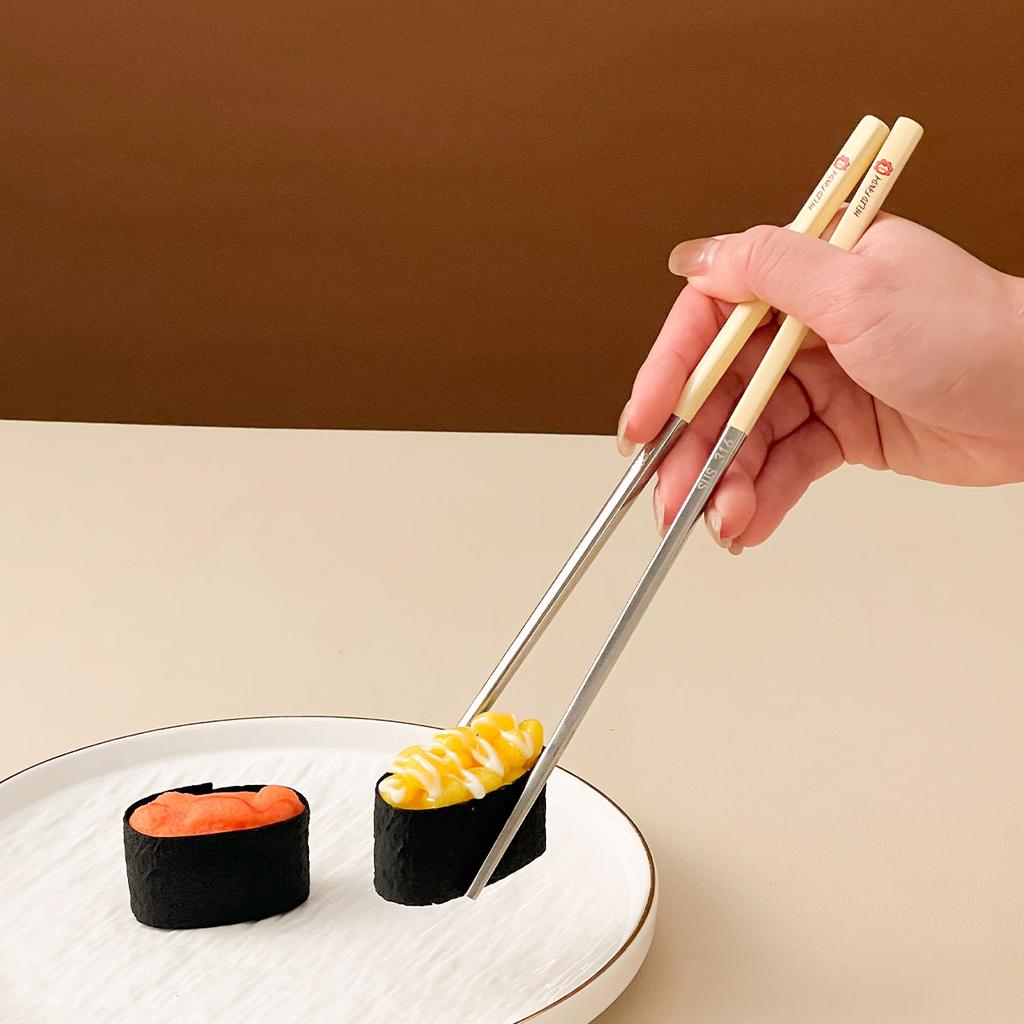  Portable Cute 316 Stainless Steel Non Slip Chinese Chopsticks With Box Reusable Sushi Stick Dishwasher Safe Tableware
