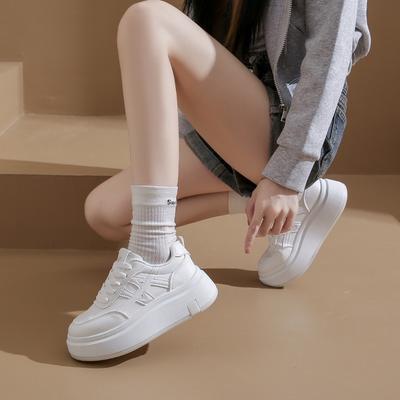 Încălțăminte pentru femei – Adidaşi