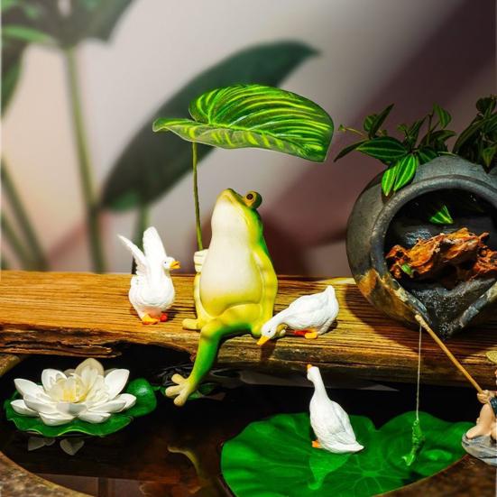 Yousheng Frog Garden Statue Lotus Leaf Sitting Frog Figurine Cute Resin Frog Sculpture for Outdoor Yard Garden Pond Home Office Desk Tabletop Decor