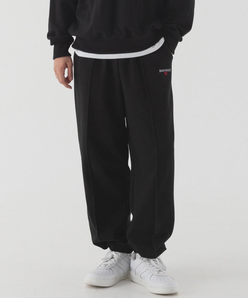 PIANER Slogan Pintuck Jogger Sweatpants (Black)