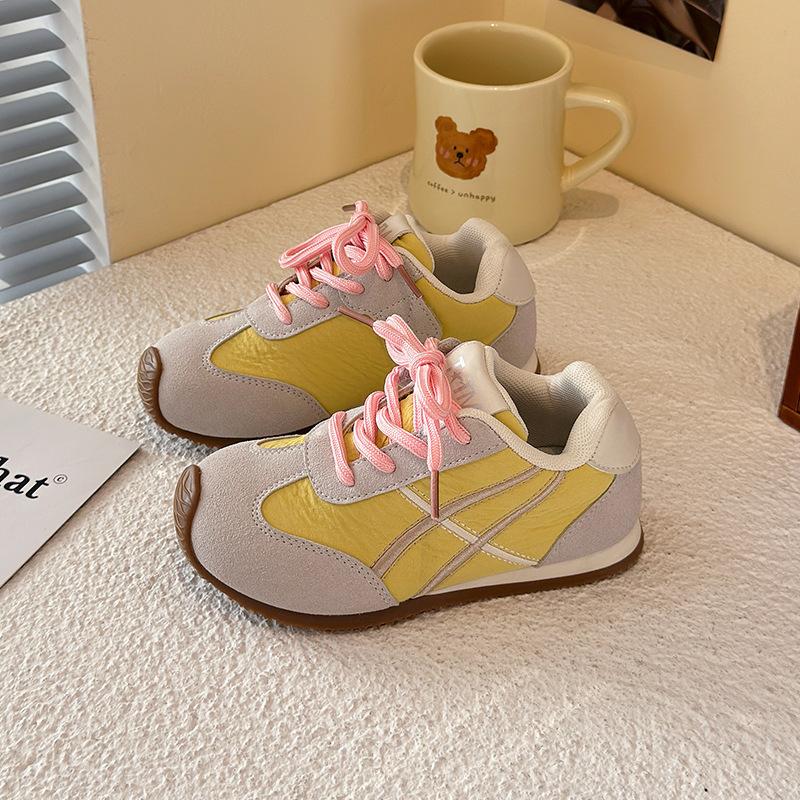 

Girls German training shoes Children s sports shoes 2025 summer new versatile breathable casual board shoes Boys Forrest Gump shoes 37 бежевый