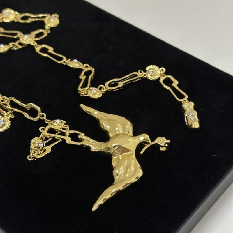 Elegant Gold Plated Peace Bird Charm Sweater Chain 80cm Length Retro Long Necklace Jewelry For Layering Outfits