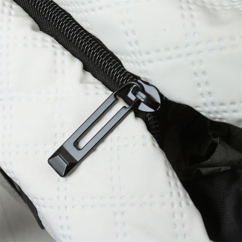 The New Large-capacity Portable Fitness Bag Can Diagonally Span Dry and Wet Separation Yoga Bag Can Be Stored for Short Business Trips Travel Bag