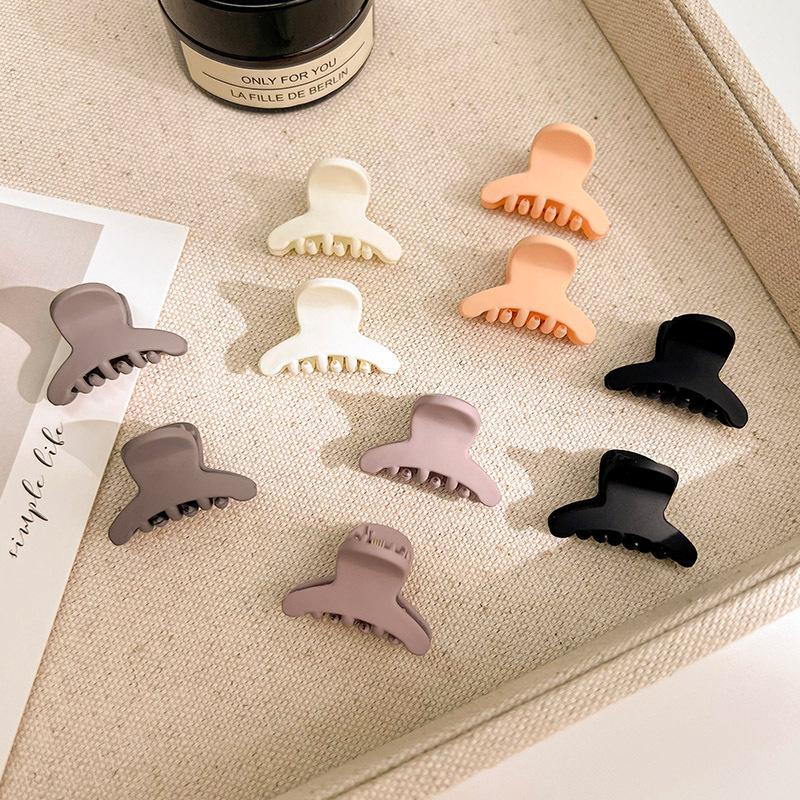 

1Pcs Korean Matte Macaron Mini Hair Grab Clip Ins Side Bangs Clip DIY Cute for Women Shark Clip Girl Hair Accessory