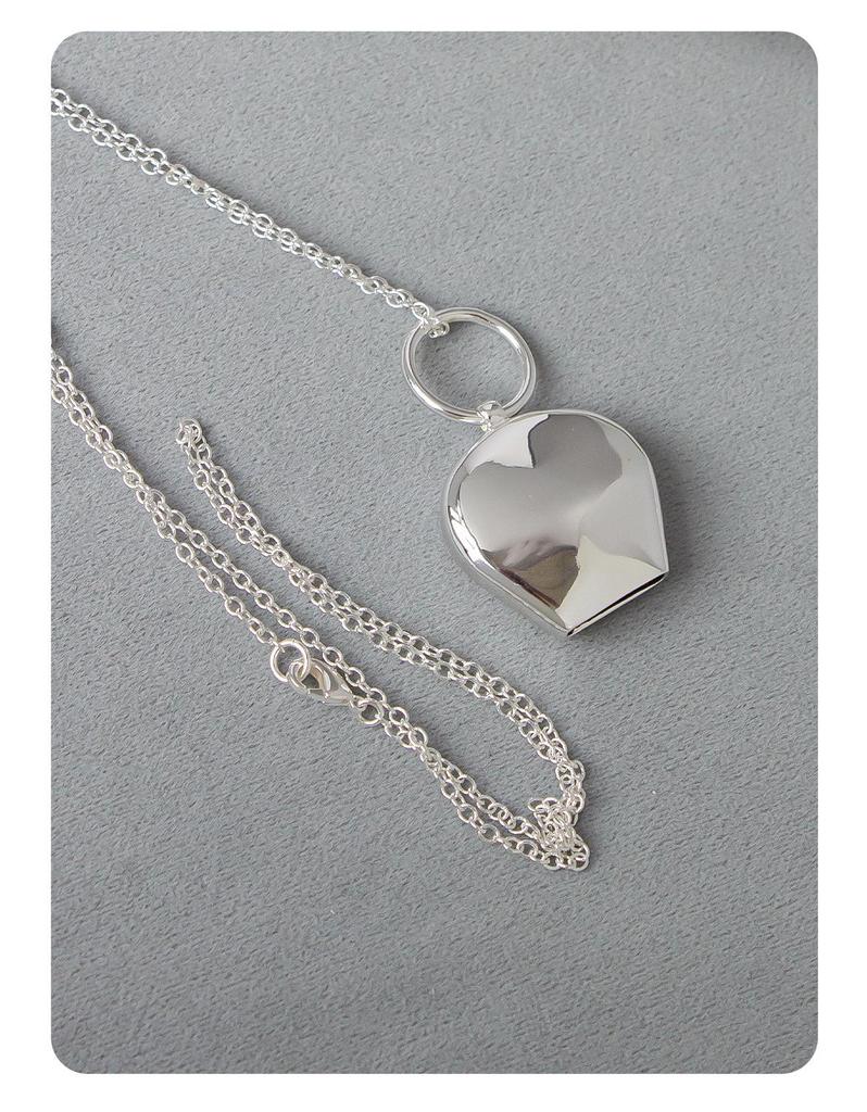 Autumn & Winter Heart Pendant Necklace Sweater Chain