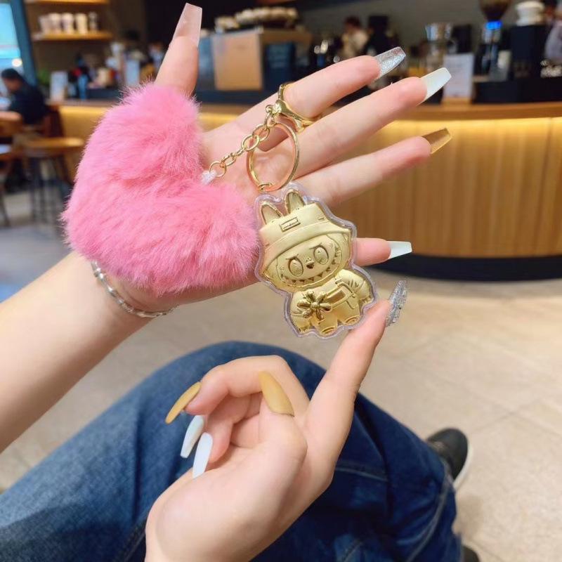 Набор из брелока и подвески Labubu 24K Gold