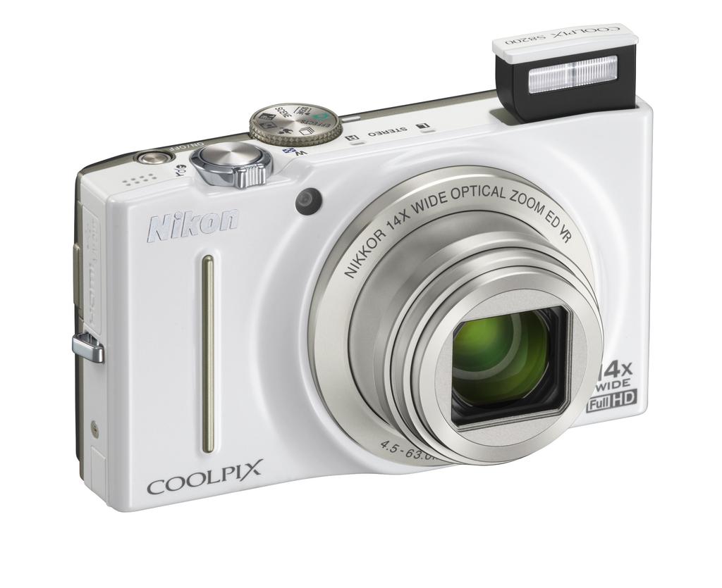 Nikon COOLPIX S8200 Digitalkamera, Naturweiß