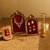 Vintage Resin Velvet Jewelry Display Stand Retro Necklace Bracelet Earring Pendant Display Props Holder Classic Jewelry Stand