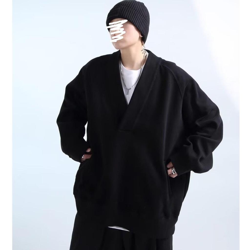 Large Size V-neck Sweater Jacket Men's Autumn and Winter Design Sense Loose Silhouette Big Sweater Casual Long-sleeved Top Tide