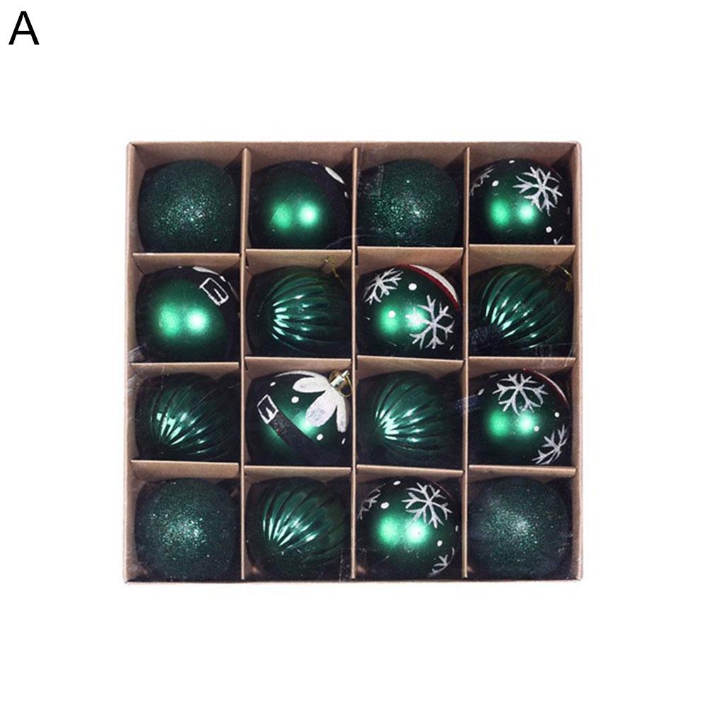 

Набор из 16 новогодних украшений A