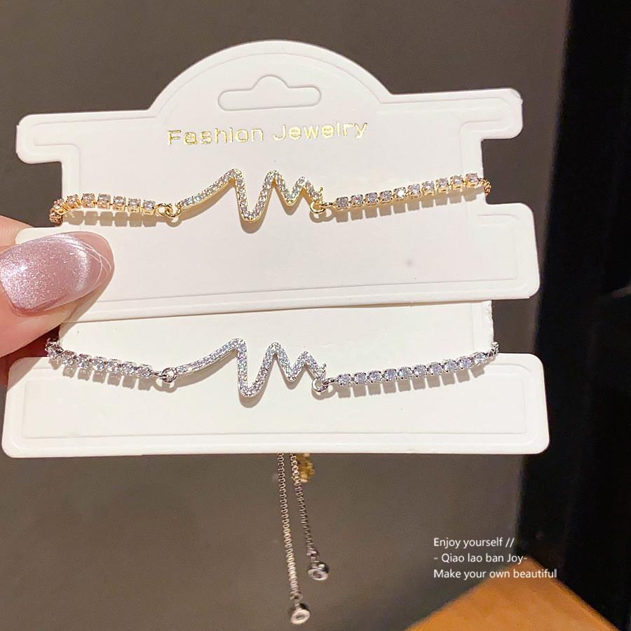 Zircon Heart Rate Design Shape Pendant Bracelet With Sparkling Stones For Womens Fashion Accessory