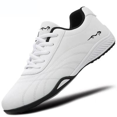 Zapatos casuales de cuero para hombre nuevos zapatos deportivos de caña baja tendencia de moda versátiles resistentes al desgaste zapatos blancos pequeños suela blanda zapatos de hombre