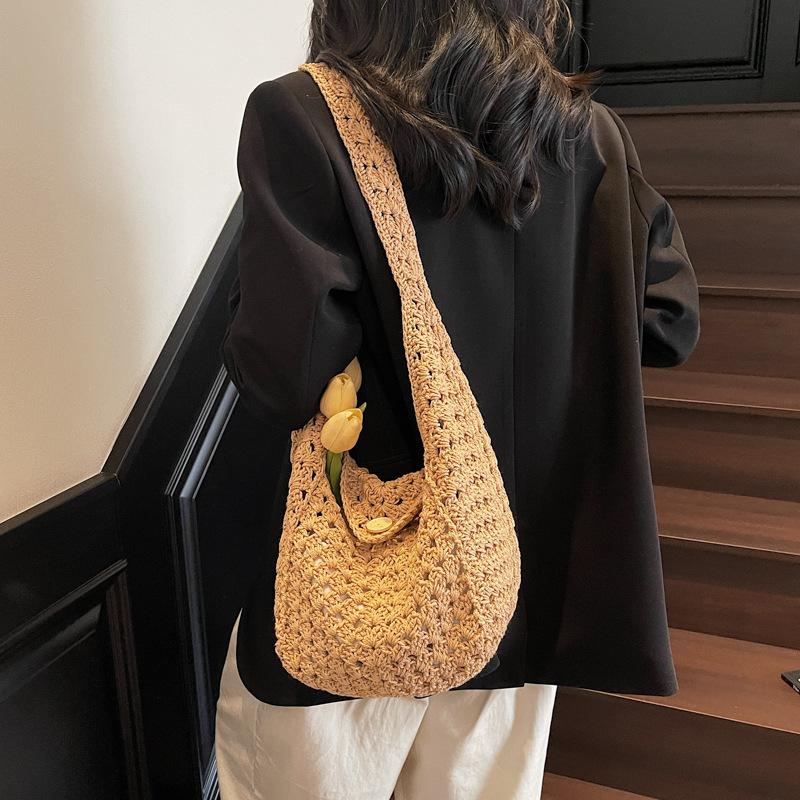Lazy Wind Knitted Hollow Woven Bag Niche Design Seaside Vacation Leisure Dumplings Shoulder Bag Messenger Bag