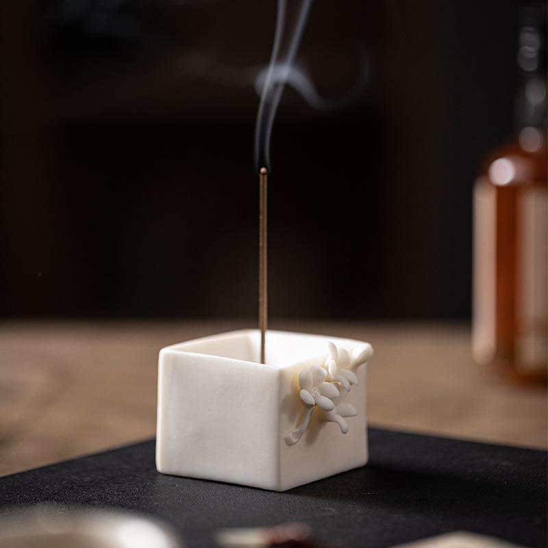 Creative Handmade Pinched Plum Blossom Line Incense Burner Tea Table White Porcelain Incense Table Incense Seat Vertical Incense Insert Small Ornament