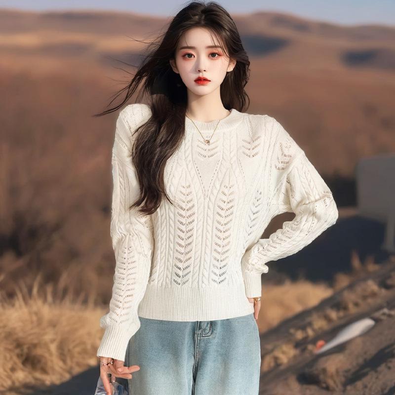 2025 Autumn Loose Wheat Ear Hollow Knit Sweater for Women
