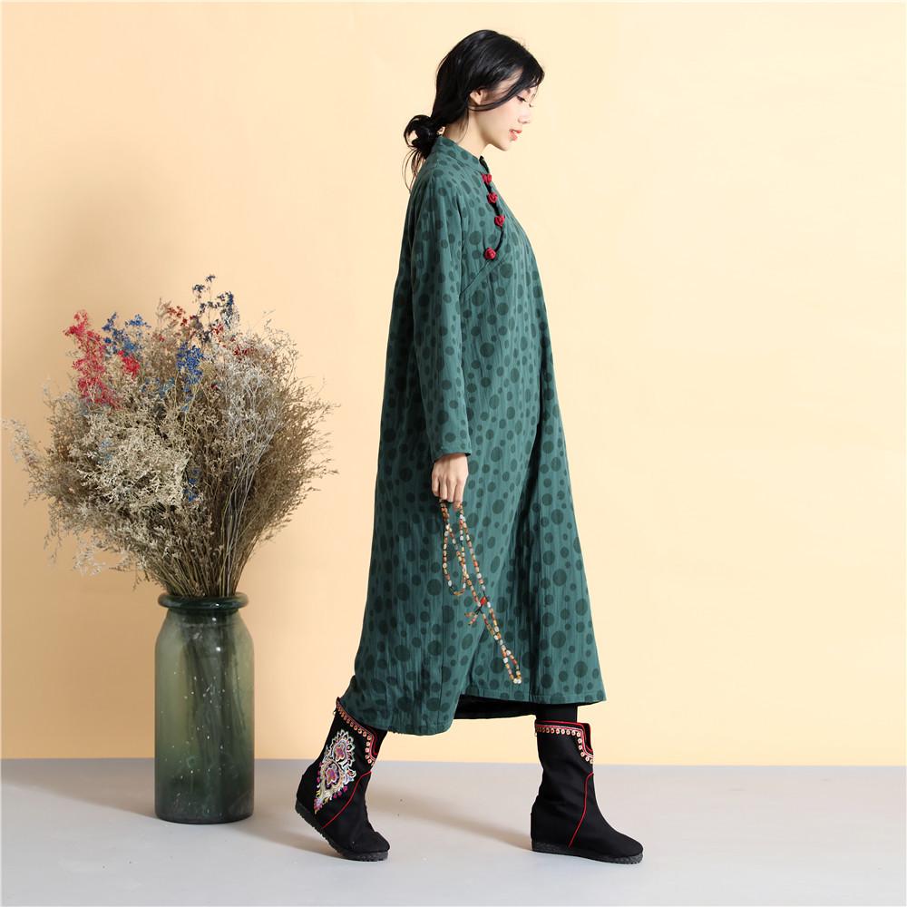 Autumn/Winter Ethnic-Style Fleece-Lined Cotton Linen Long Dress with Frog Buttons and Lantern Skirt.