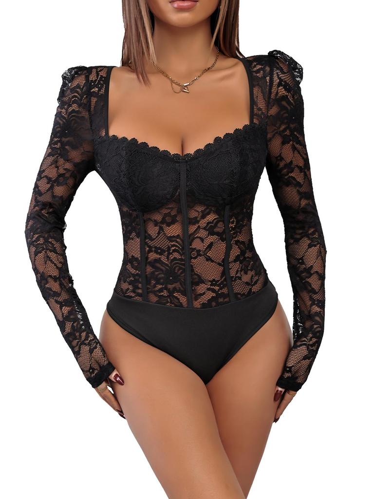 Kare Yakalı Zarif Dantel Detaylı Siyah Bodycon Body
