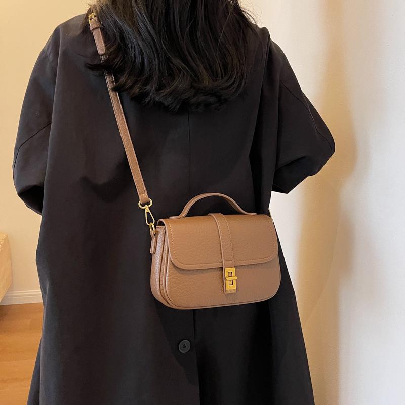 Premium Bag Women'S Bag Trendy Commuter Texture Messenger Bag Fashionable Retro Portable Small Square Bag