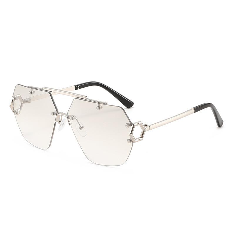 

Vintage Large Frame Unisex Square Metal Sunglasses With Uv400 Protection For Outdoor Travel Silver Fade White
