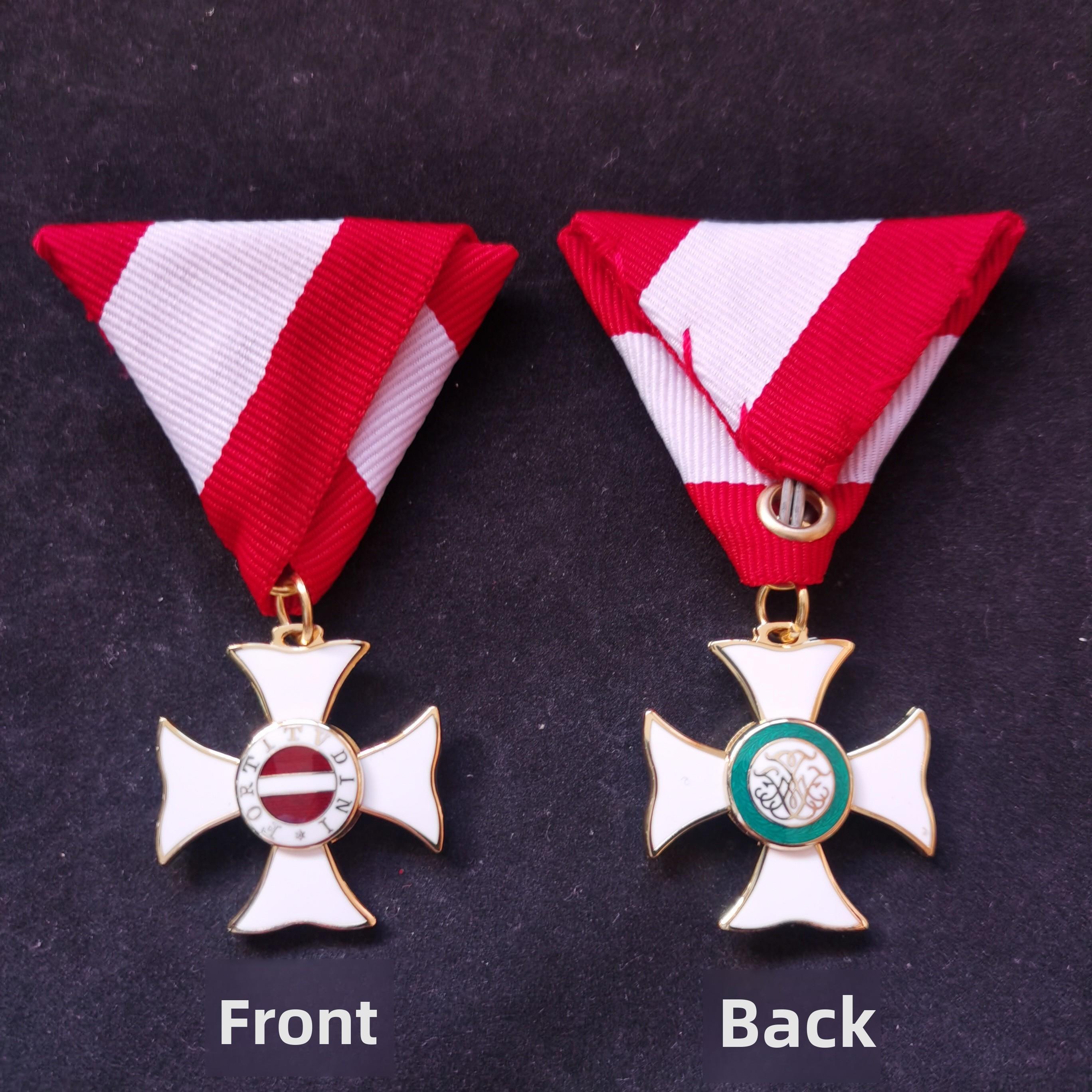 Австро-венгерский нагрудный знак Марии Терезии