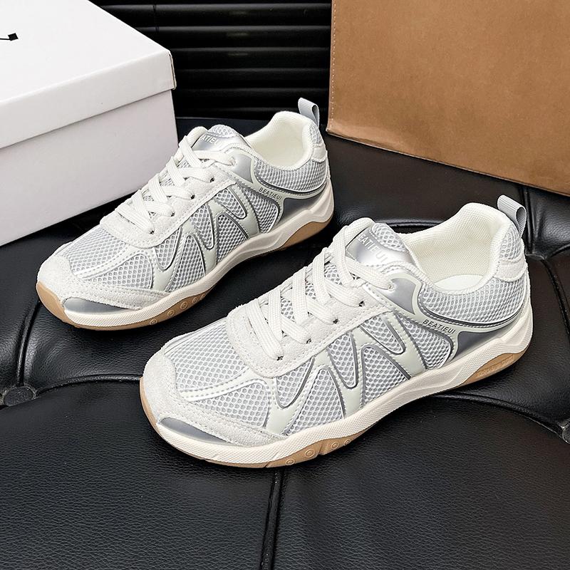 Mode Frauen Outdoor Wanderschuhe Jugend Mädchen Student Neue Wildleder Leder Retro Trainingsschuhe Frau Flache Beiläufige Trainer Schuhe