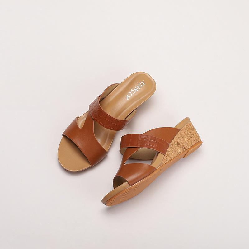 Wedge heel slippers for women to wear thick-soled open-toed one-word slippers, versatile in summer, light, comfortable and cool slippers