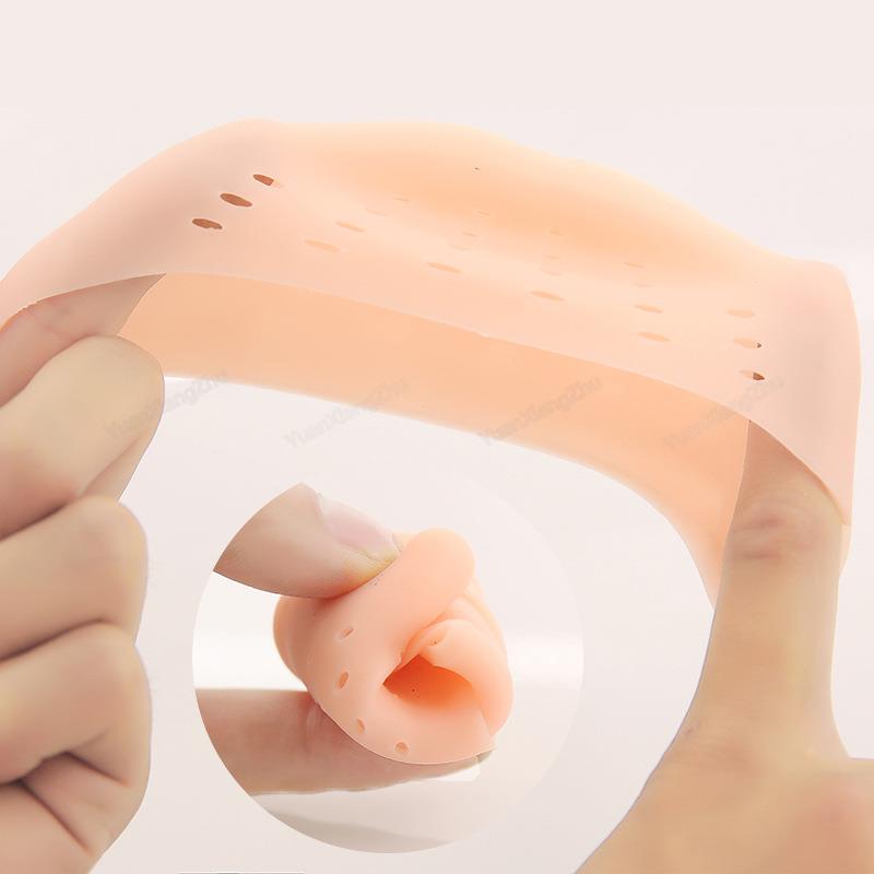 Toe protection Forefoot Pads Silicone Insoles Comfortable Shoe Pad Pain Relief Silicone Non-slip Shoe Insole for Women Foot Care