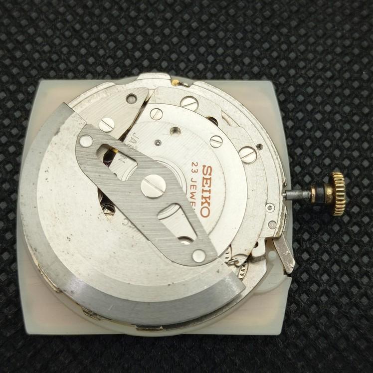 USED VINTAGE SEIKO 5 AUTOMATIC 6106C JAPAN MENS WATCH 621d-a415805-2 SKU621d-a415805