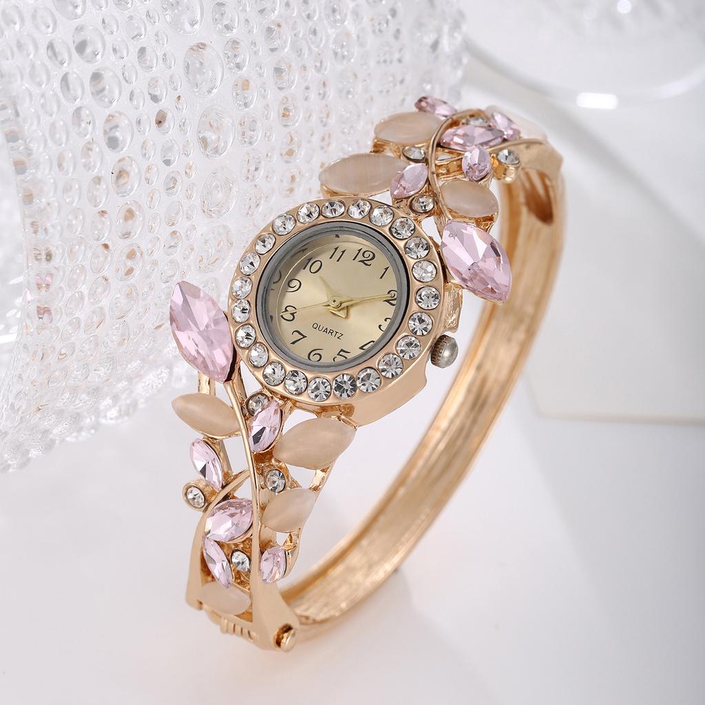 2026 New Korean Women's Diamond Set Leaf Quartz Watch