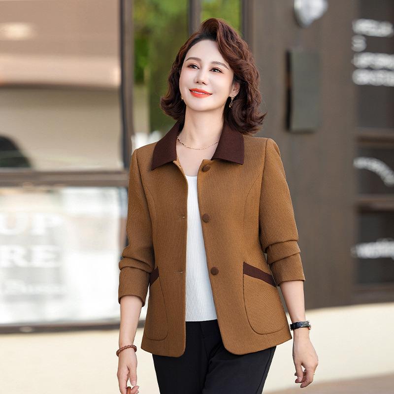 Mamina jarní květinová bunda - Módní, omlazující krátké sako pro ženy středního a staršího věku