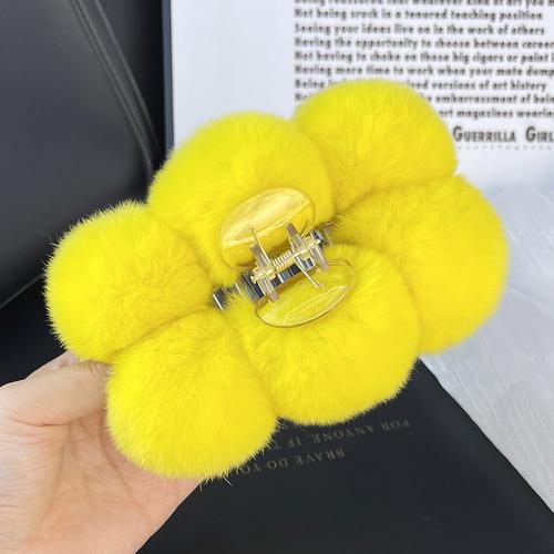 Rex Rabbit Fur Ball Large Hairpin Head Online Celebrity Cute Plush Catch Clip Hair Accessories Autumn and Winter Korean Hair Catch Headdress.