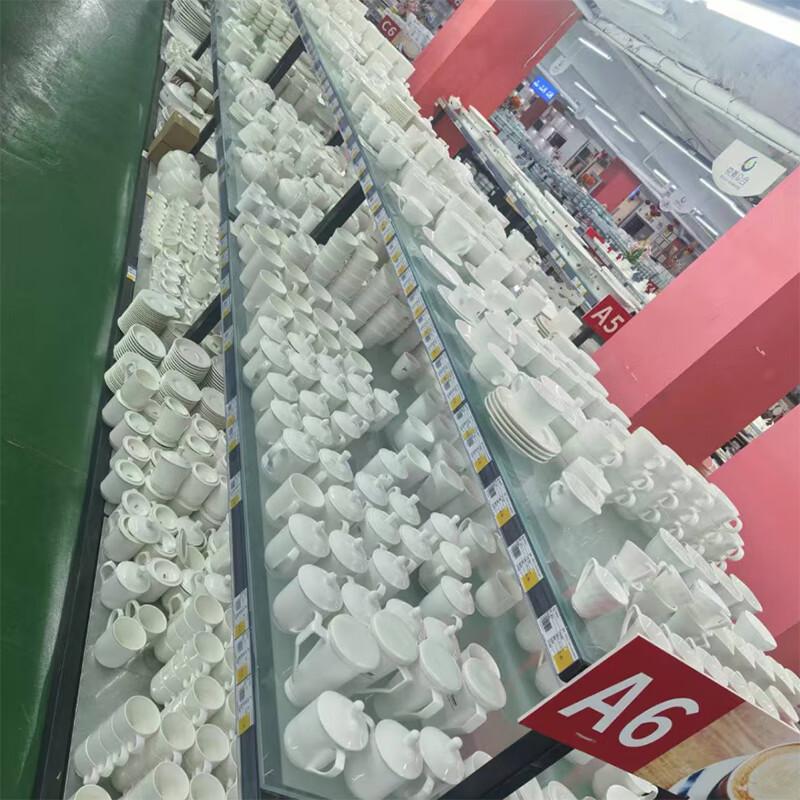 Food-Grade Melamine Divided Cafeteria Tray with Handles - 15 Inch