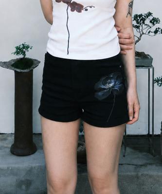 Faldas y pantalones para mujeres – Pantalones cortos