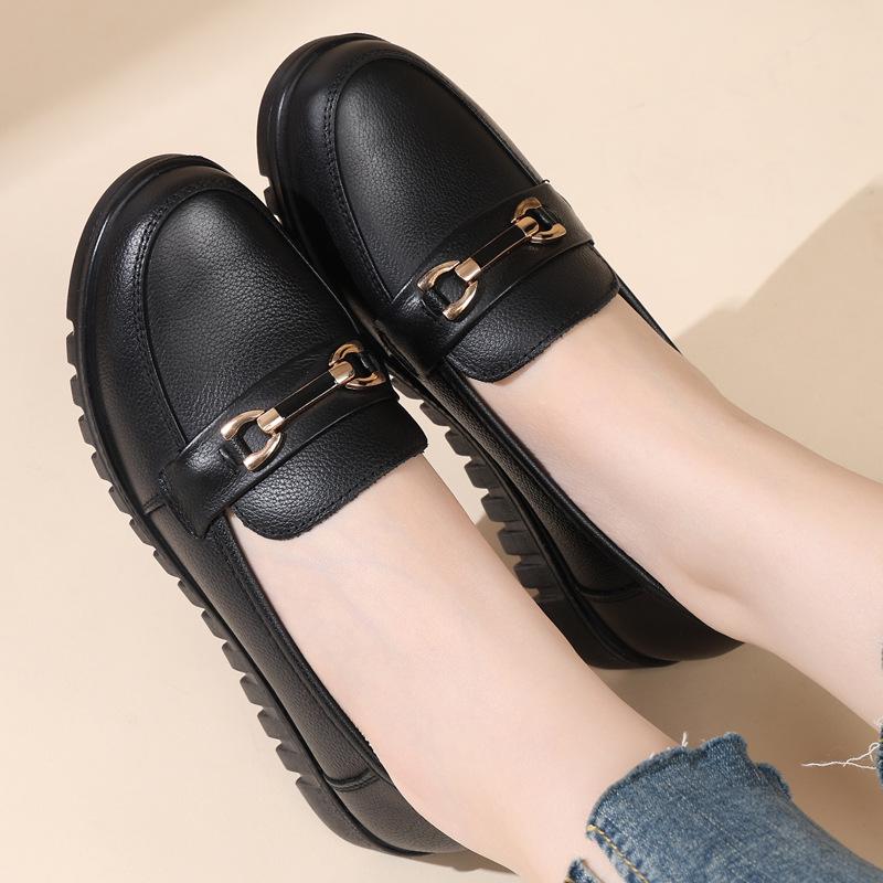 Autumn Soft Sole Non-Slip Leather Shoes for Middle-Aged Women