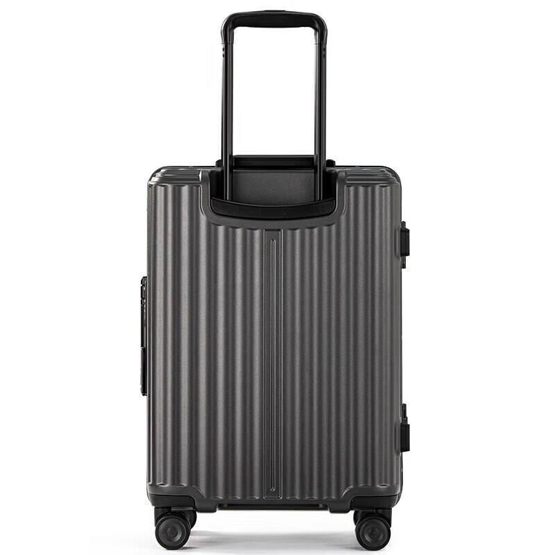 Diplomat Unisex 24-inch Smart Lock Luggage