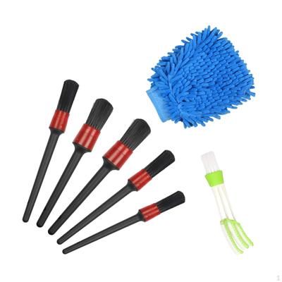 Îngrijire auto – Bureți, cârpe şi perii